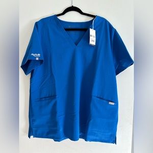 Figs 2XL W_CASMA THREE-POCKET TOP FW1100 - Royal Blue - Woman’s Scrub Top